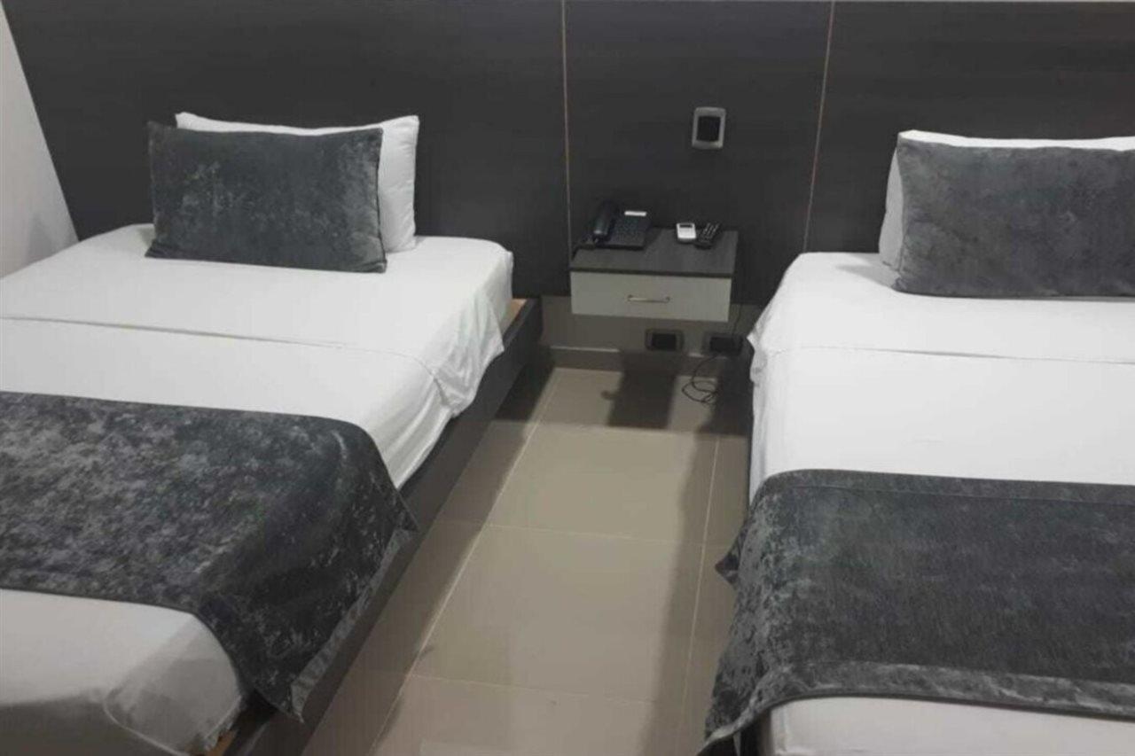 Calle 10 Express Hotel 麦德林 外观 照片