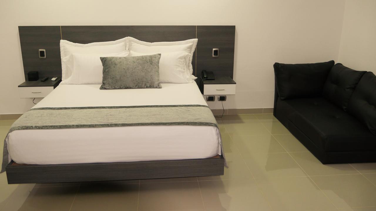 Calle 10 Express Hotel 麦德林 外观 照片
