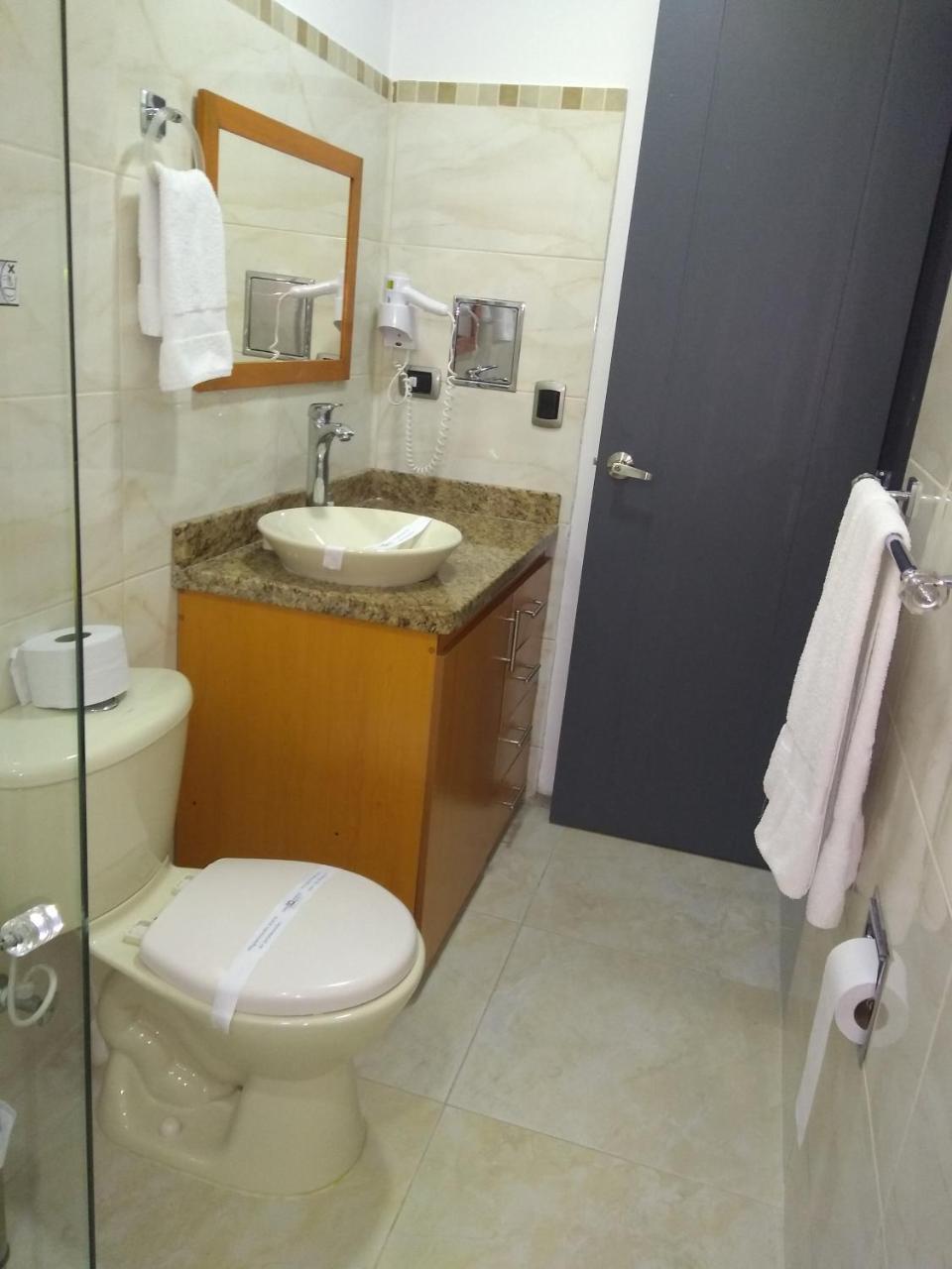 Calle 10 Express Hotel 麦德林 外观 照片