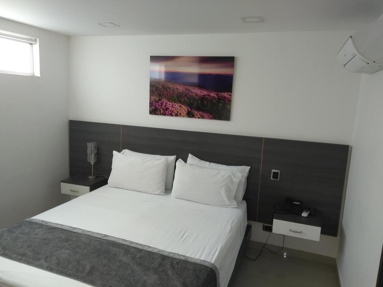 Calle 10 Express Hotel 麦德林 外观 照片
