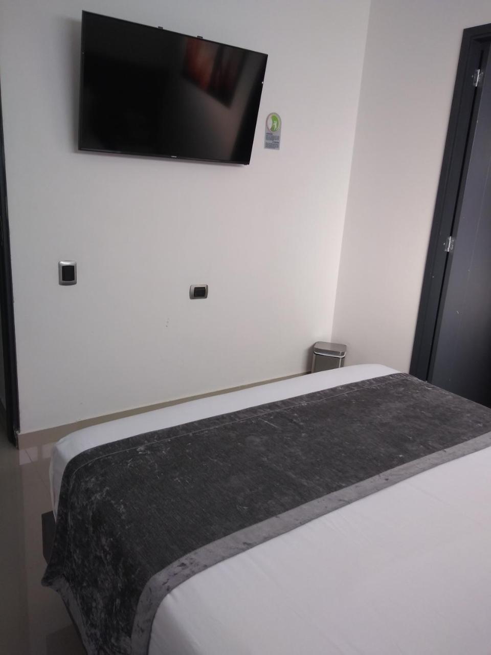 Calle 10 Express Hotel 麦德林 外观 照片